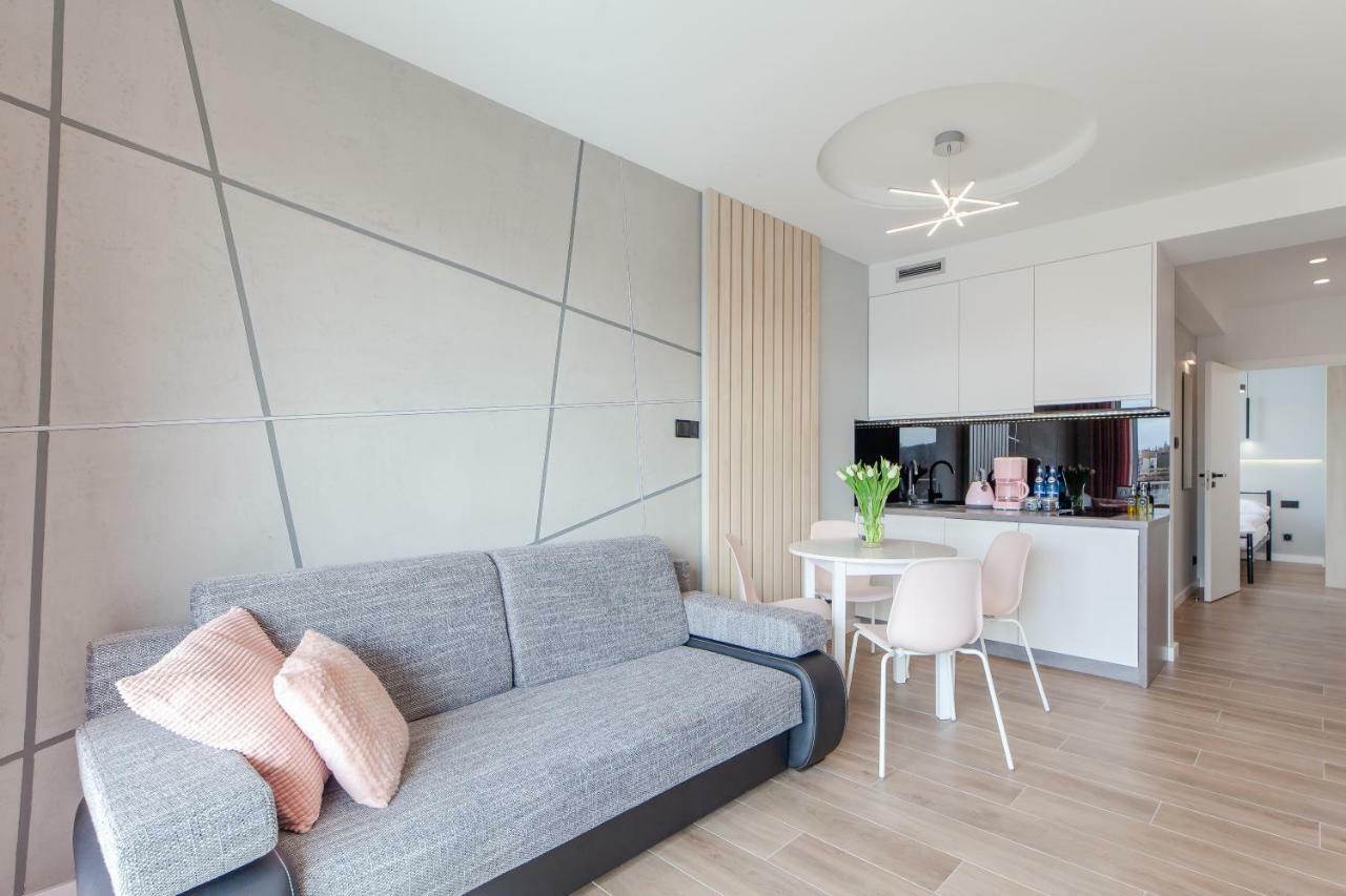 Apartment Pink Flamingo By Noclegi Renters Miedzyzdroje Exterior photo
